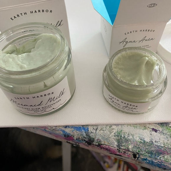 Earth harbor- reparative eye cream, Mermaid milk Moisturizer, Matt Bronzer - Picture 2 of 6